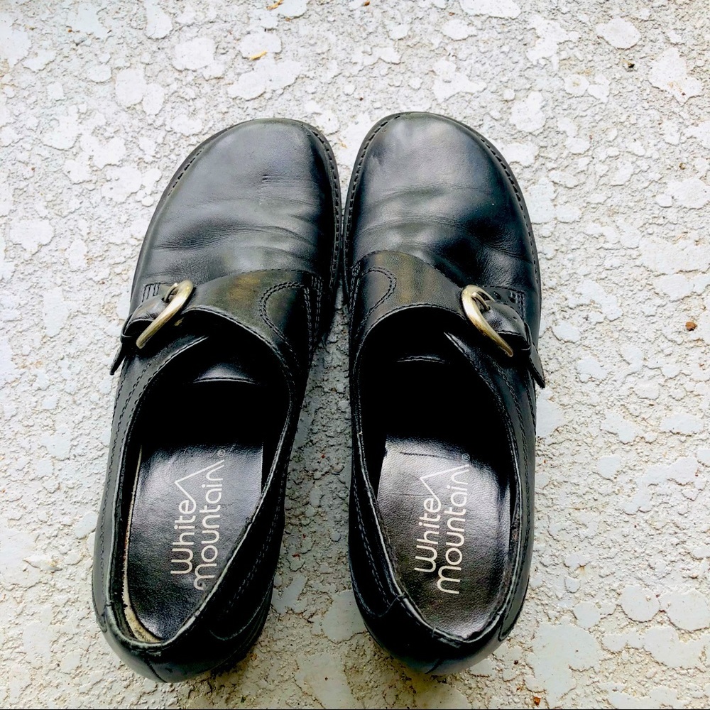 White Mountain Black Leather Slip-On Shoes 7m